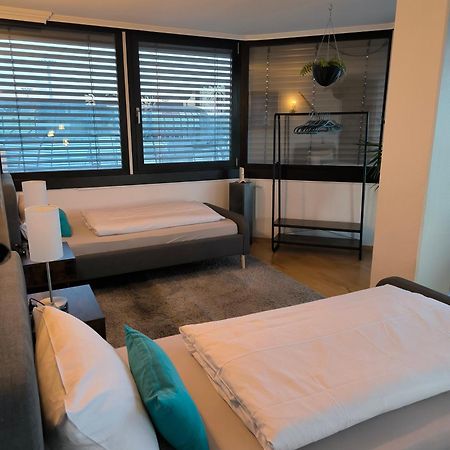 Im Herzen Von Wiesdorf- Blick Auf Das Bayer-Kreuz -Appartement Mit 2 Schlafzimmern-Fuer 3 Personen -Zentral Gelegen - Friedrich Ebert Platz 5A , 4Te Etage - Dachterrasse Und Sauna - Kaution Pflicht - Леверкузен Экстерьер фото