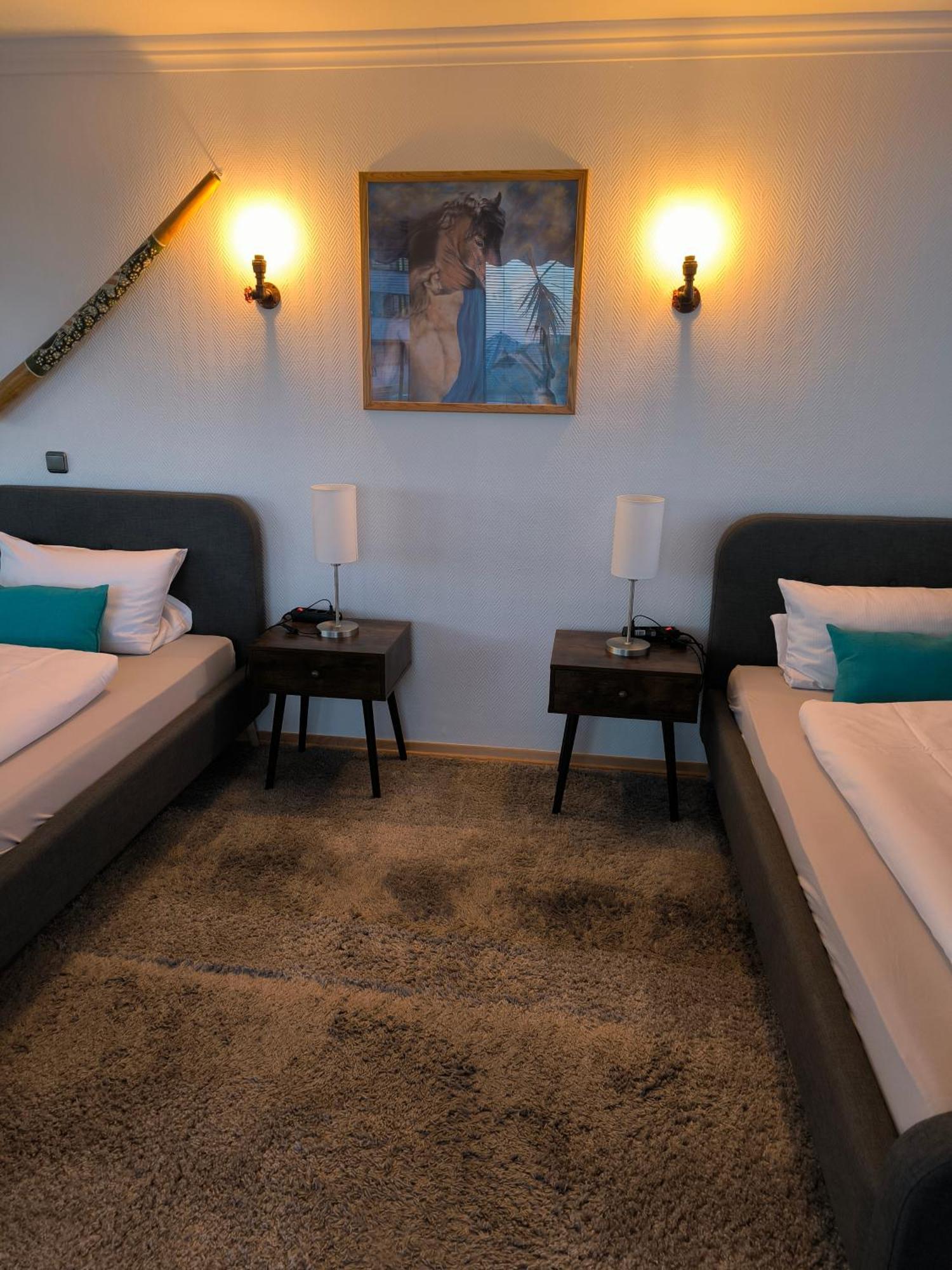 Im Herzen Von Wiesdorf- Blick Auf Das Bayer-Kreuz -Appartement Mit 2 Schlafzimmern-Fuer 3 Personen -Zentral Gelegen - Friedrich Ebert Platz 5A , 4Te Etage - Dachterrasse Und Sauna - Kaution Pflicht - Леверкузен Экстерьер фото